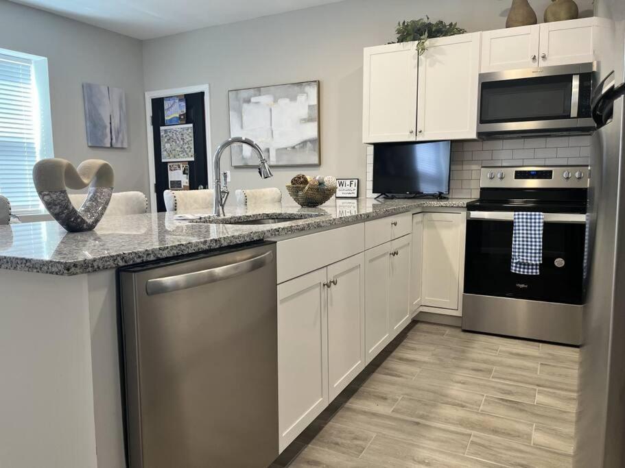 Breeze On Monmouth Appartement Newport Buitenkant foto